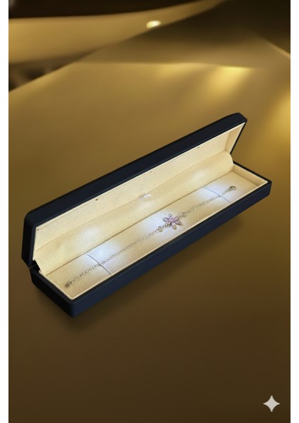 (Premium Işıklı Kutulu) 925 Ayar Gümüş Pembe Taşlı Lotus Çiçeği Kadın Bileklik