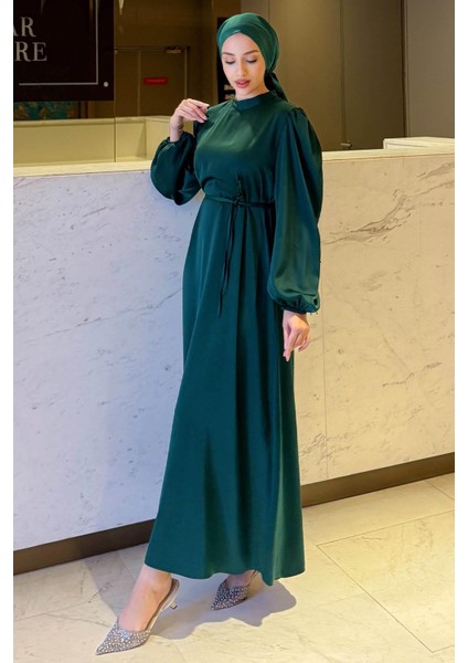 Balon Kol Belden Bağlama Detaylı Saten Abiye- Zümrüt Yeşili modelleri