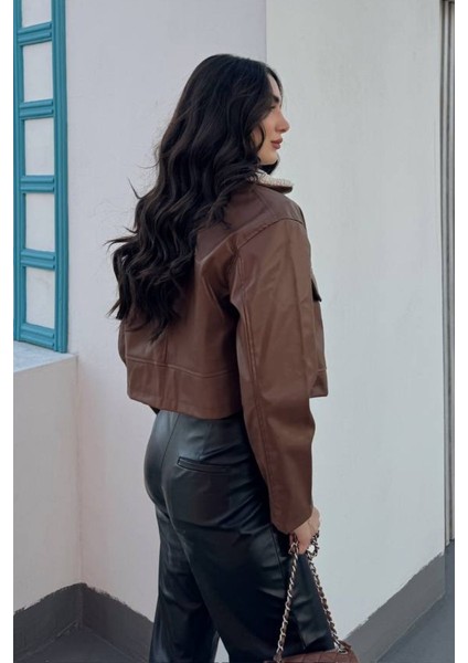 Kadın Crop Ceket Suni Deri Yakası Kürklü Fermuarlı Çift Cepli Kısa Deri Mont fırsatları