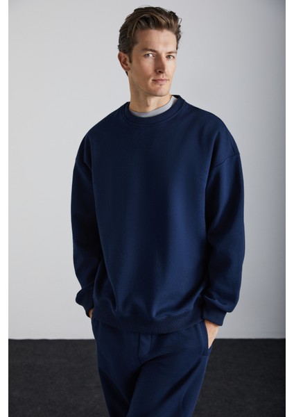 TRAVIS Erkek Organik Kumaşlı Yumuşacık Regular Fit Yuvarlak Yakalı Koyu Lacivert Sweatshirt