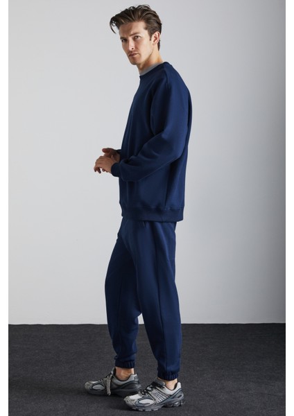 TRAVIS Erkek Organik Kumaşlı Yumuşacık Regular Fit Yuvarlak Yakalı Koyu Lacivert Sweatshirt modelleri