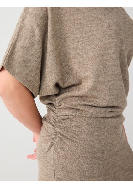 Bej Melanj Kayık Yaka Büzgülü Düşük Omuz Triko Midi Elbise indirimleri