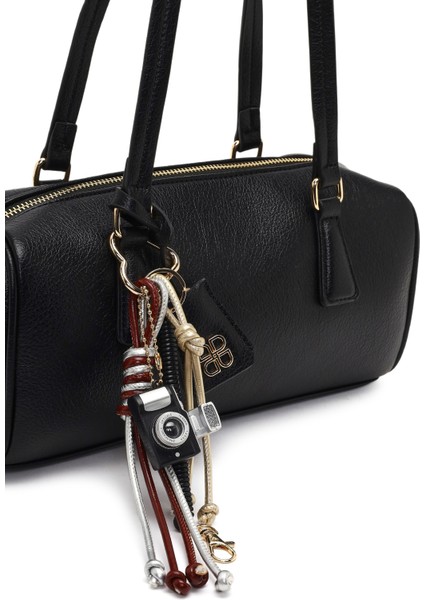 Kadın Siyah Aksesuarlı Omuz Çantası 25ABD281618