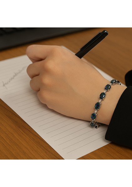 Gümüş Yeşil Zirkon Taşlı 925 Ayar Kadın Bileklik - Doğum Günü, Sevgililer Günü, Anneler Günü, Yıldönümü Hediyesi - 19.5 cm