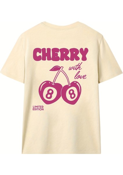 Kadın Oversize Cherry With Love Baskılı T-Shirt Rahat ve Şık Tasarım fırsatları