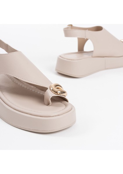 Milena Bej Cilt Toka Detaylı Sandalet