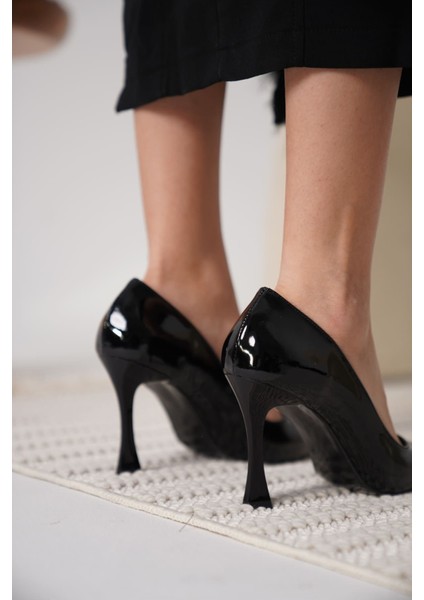 Blade Siyah Rugan Kadın Stiletto fırsatları