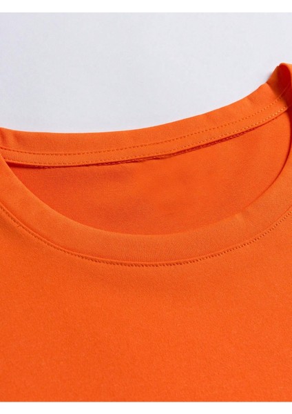 Optimistic Sırt Baskılı Oversize Unisex T-Shirt - Rahat ve Şık Tasarım fırsatları