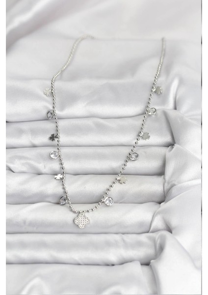 Pirinç Gümüş Renk Yonca Model Kadın Kolye fiyatları