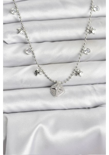 Pirinç Gümüş Renk Zirkon Taşlı Kutup Yıldızı Model Kadın Kolye