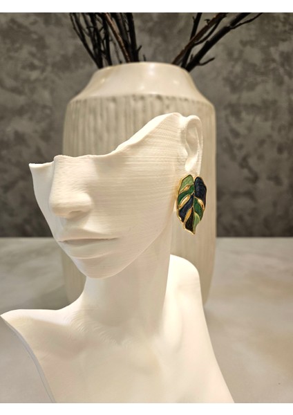 Şık Vintage Esintili Yaprak Küpeler fırsatları