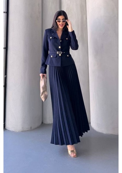 Kadın Ikili Alt Üst Takım Şık Kemerli Cep ve Düğme Detaylı Kısa Blazer Ceket Piliseli Uzun Etek Takım fiyatları