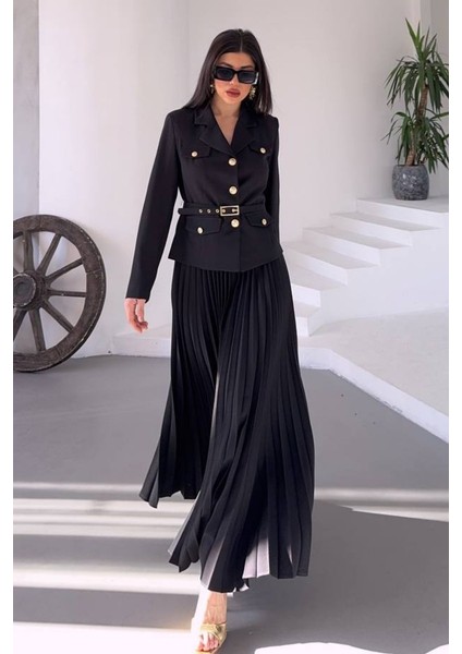 Kadın Ikili Alt Üst Takım Şık Kemerli Cep ve Düğme Detaylı Kısa Blazer Ceket Piliseli Uzun Etek Takım