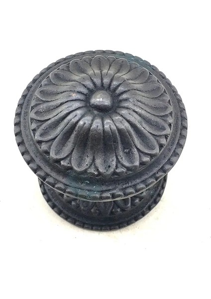 Buğz Antika Tarz Dekoratif Pirinç Papatya Kapı Babası - 73MM, Oksit