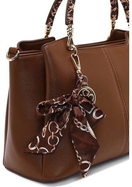 Kadın Kahverengi Uzun Askılı Aksesuarlı Kol Çantası 25ABD281518