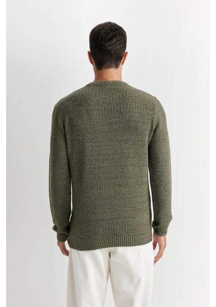 Standart Fit Normal Kesim Bisiklet Yaka Dokulu Basic Düz Triko Kazak