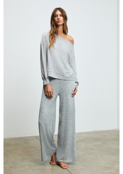 Avenlıght Kadın Yumuşak ve Esnek Kumaşlı Kayık Yakalı Grimelanj Sweatshirt modelleri