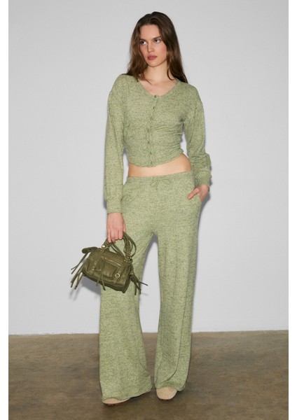 CAISES Kadın Yumuşak Ve Esnek Kumaşlı Geniş Paçalı Yeşil Eşofman Altı