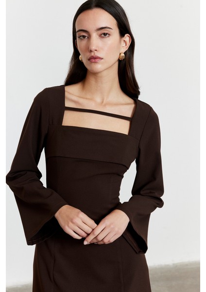 Önü Biye Detay Mini Elbise Acı Kahve fırsatları