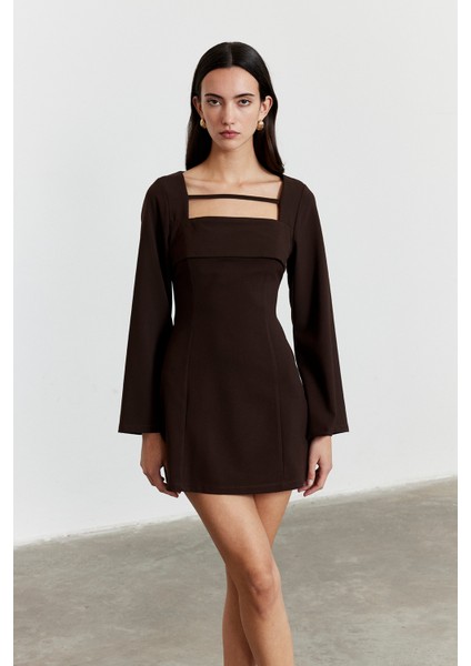 Önü Biye Detay Mini Elbise Acı Kahve