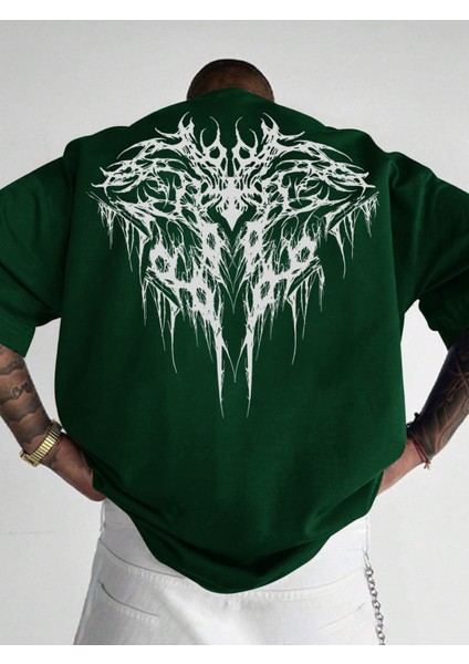 Erkek Oversize Gotil Desen Baskılı T-Shirt Rahat ve Şık Tasarım