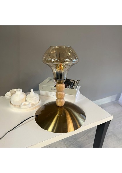 Melk Cam Bal Rengi Üç Boncuk Masa Lambası Dekoratif Masaüstü Aydınlatma Yatak Odası Başucu Lamba fiyatları