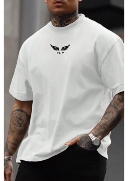 Erkek Oversize Baskılı Beyaz Tişört – Fly Kanat Ön ve Sırt Baskılı, Günlük & Sokak Stili fırsatları