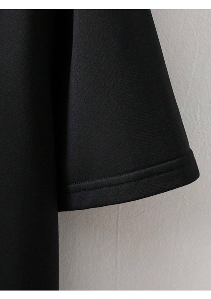 Kutu Kafa Baskılı Oversize T-Shirt fırsatları