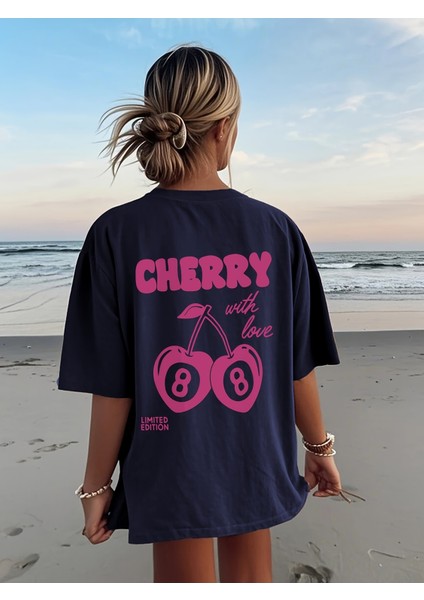 Kadın Oversize Cherry With Love Baskılı T-Shirt Rahat ve Şık Tasarım