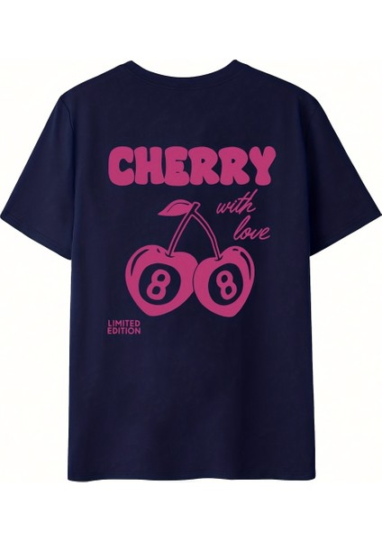 Kadın Oversize Cherry With Love Baskılı T-Shirt Rahat ve Şık Tasarım fırsatları