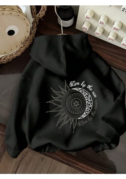 Unisex Kapüşonlu Live By The Sun & Moon Sırt Baskılı Oversize Hoodie - Sokak Stili - Günlük Kombin