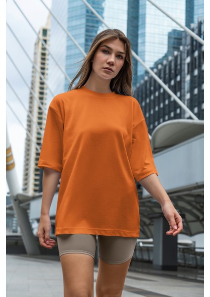 Sırt Baskı Detaylı Kadın Oversize T-Shirt fiyatları
