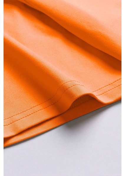 Sırt Baskı Detaylı Kadın Oversize T-Shirt indirimleri