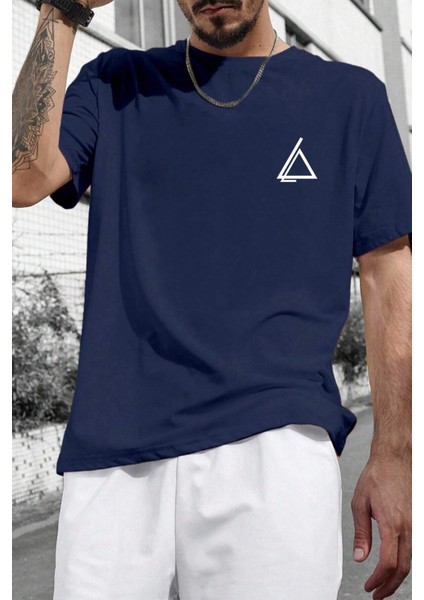 Geometrik Üçgen Baskılı Oversize T-Shirt