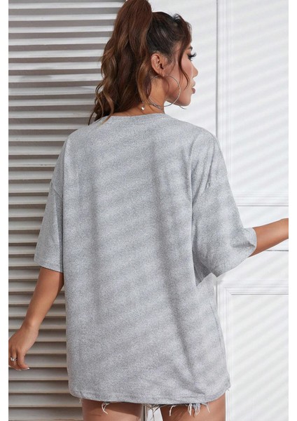 Kadın Oversize Baskılı Gri Tişört – Kediler Ön Baskılı, Günlük & Sokak Stili modelleri