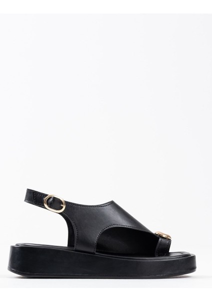 Milena Siyah Cilt Toka Detaylı Sandalet