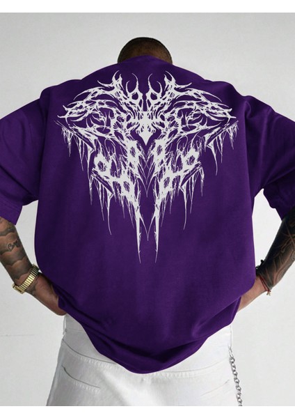 Erkek Oversize Gotil Desen Baskılı T-Shirt Rahat ve Şık Tasarım