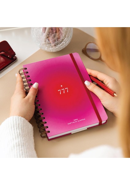 2026 A5 Spiralli Haftalık Ajanda 12 Aylık - Pembe modelleri