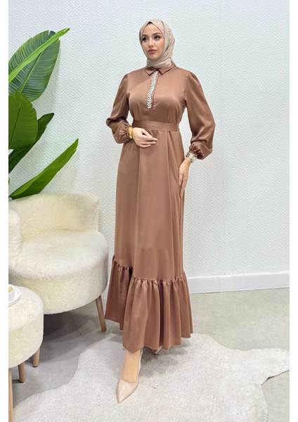 Taşlı Gömlek Yaka Altı Fırfırlı Saten Tesettür Abiye- Taba