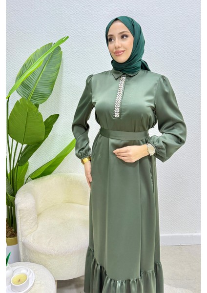 Taşlı Gömlek Yaka Altı Fırfırlı Saten Tesettür Abiye- Çağla Yeşili fırsatları