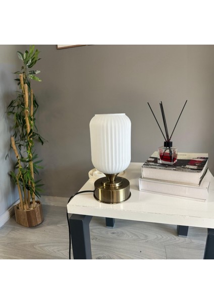 Wingmn Cam Beyaz Y Piramit Masa Lambası Dekoratif Masaüstü Aydınlatma Abajur Başucu Lamba