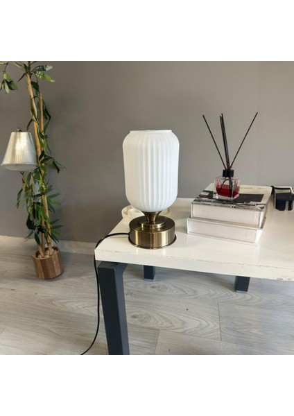 Wingmn Cam Beyaz Y Piramit Masa Lambası Dekoratif Masaüstü Aydınlatma Abajur Başucu Lamba modelleri