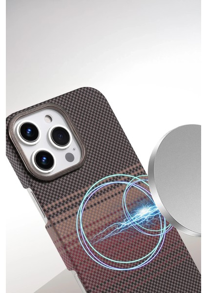 Iphone 16 Pro Max Uyumlu Magsafe Şarj Destekli Kamera Koruma Çıkıntılı Karbon Fiber Tasarımlı Kılıf fiyatları