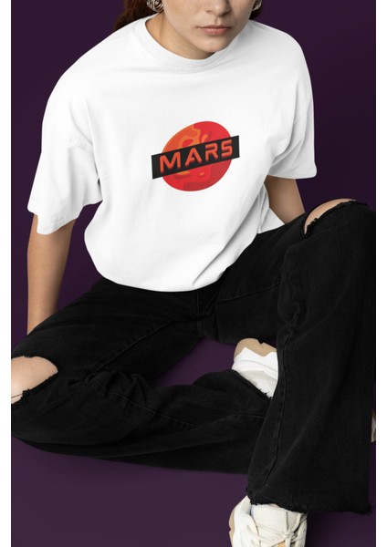 Mars Baskılı Kadın Oversize T-Shirt fırsatları
