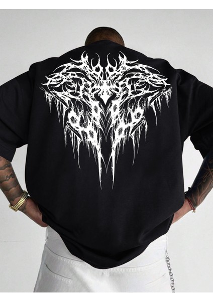 Erkek Oversize Gotil Desen Baskılı T-Shirt Rahat ve Şık Tasarım