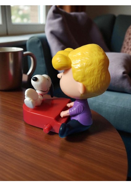 Vintage Snoopy Sally Brown ve Piyano Figür Oyuncak & 9x8 cm modelleri