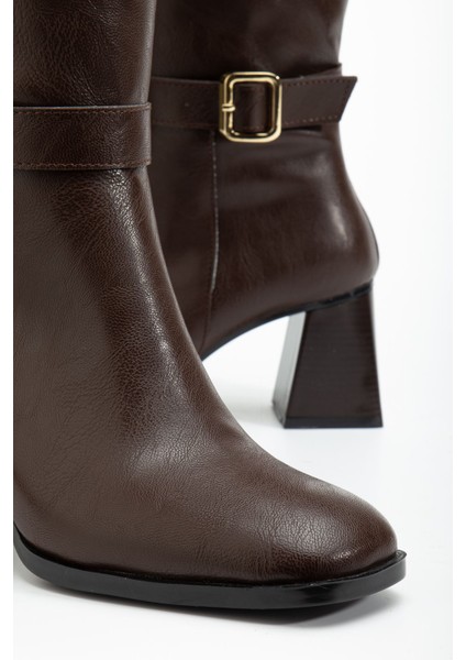 Kadın Kahverengi Cilt Küt Burun Diz Altı Topuklu Çizme modelleri