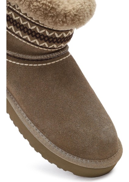 Kadın Bej Desenli Kürk Detaylı Süet Deri Teddy Bot 25WFD492710