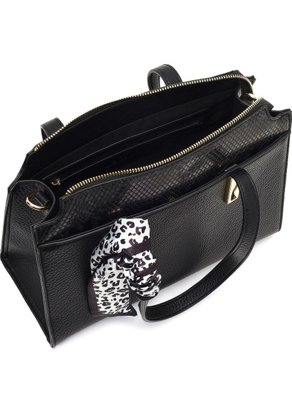 Kadın Siyah Uzun Askılı Desenli Kol Çantası 25WBD285814
