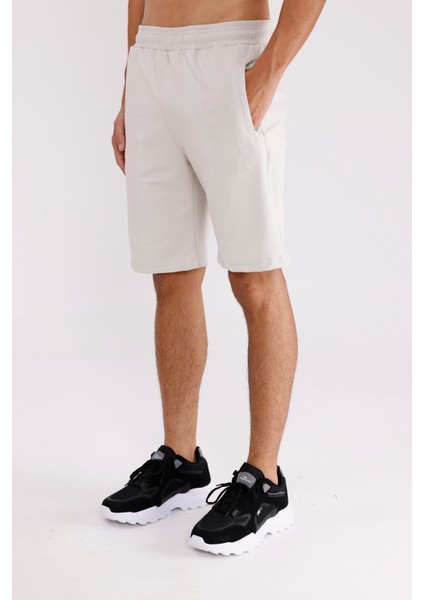 Yumuşak Dokulu Lastikli Bel Yan Cepli Rahat Kalıp Diz Hizası Logo Nakışlı Mevsimlik Şort fiyatları